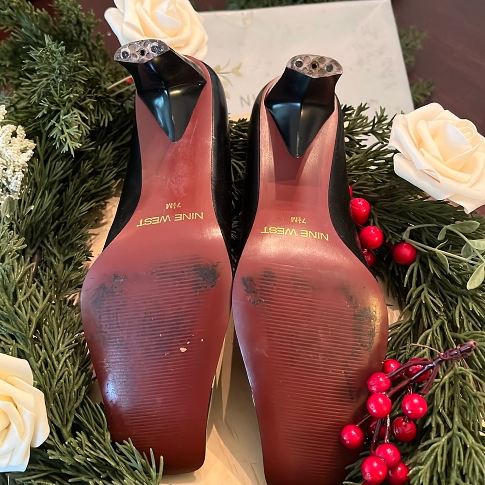 Vintage Black and white heels Nine West - Picture 7 of 13